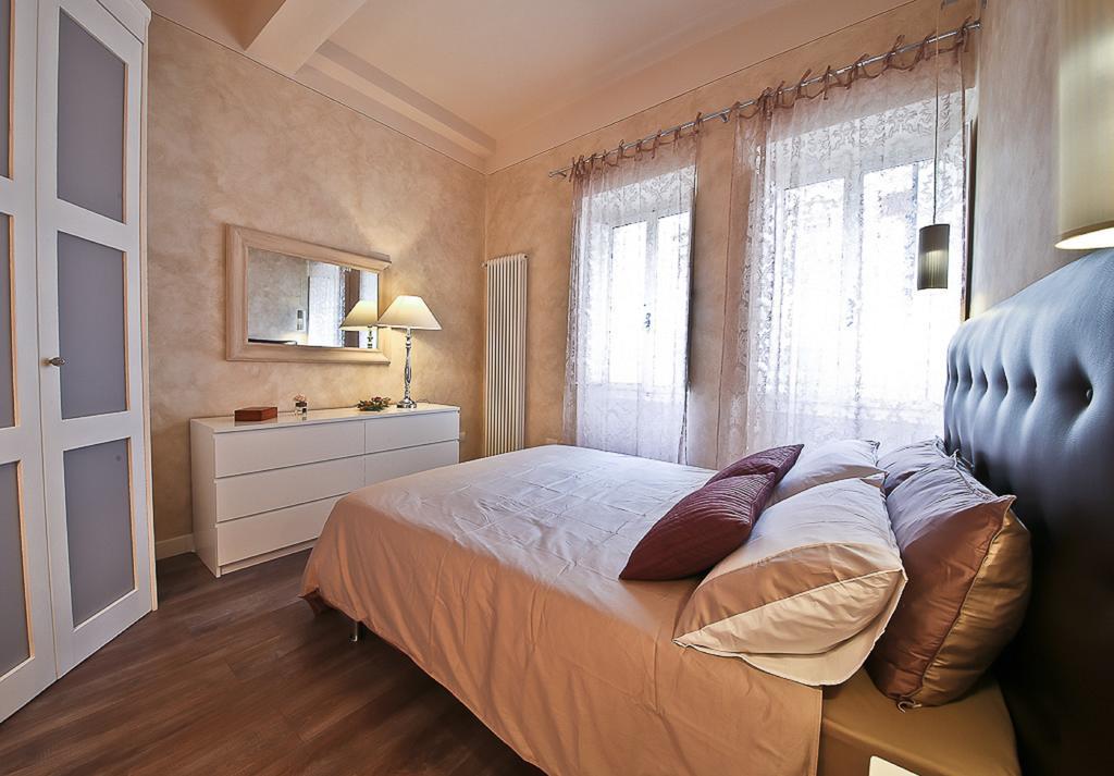 Apartments Florence - Giglio Santa Trinita Bilik gambar